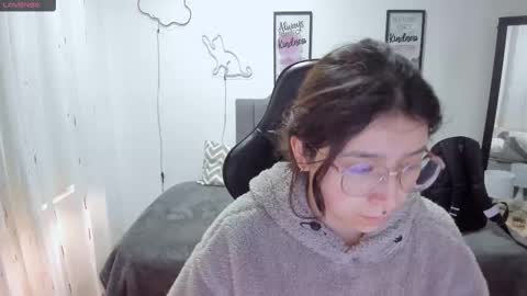 Amy sophia 3 online show from 8, 10, 2025