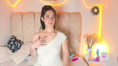 Amy online show from 4, 6, 2026