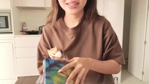 Snapshot of amyalwayshere chatting on 25, 7, 2026 girl next door named Amy online show from 25, 7, 2026