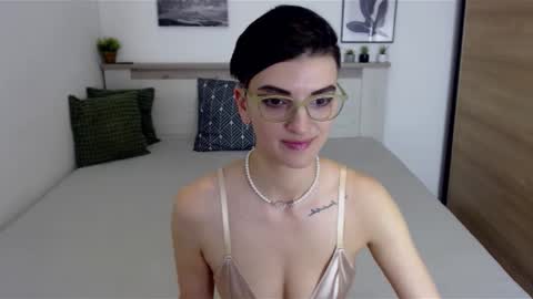 Snapshot of amylexy chatting on 7, 12, 2024 Hi there guys My pleasure in your hands pvt is open online show from 7, 12, 2024