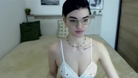 Snapshot of amylexy chatting on 8, 3, 2025 Hi there guys My pleasure in your hands pvt is open online show from 8, 3, 2025