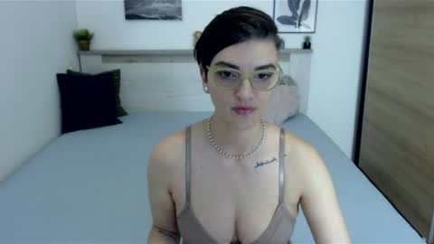 Snapshot of amylexy chatting on 5, 7, 2026 Hi there guys My pleasure in your hands pvt is open online show from 5, 7, 2026