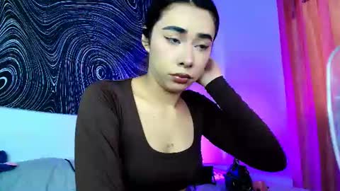 Amy ... Nice to meet u   thumb up me please its important online show from 7, 7, 2026