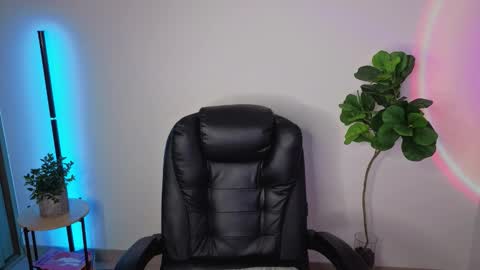 Aleja  online show from 19, 10, 2025