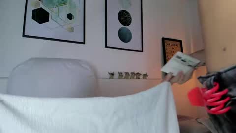 Amy online show from 20, 5, 2026