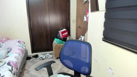 Snapshot of amywalker01 chatting on 8, 1, 2026 amy online show from 8, 1, 2026