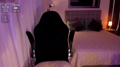    online show from 27, 10, 2025