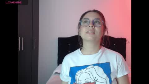 ana_arms_ online show from 5, 3, 2026