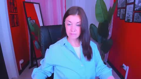 Snapshot of ana_mills chatting on 16, 6, 2026 Ana online show from 16, 6, 2026