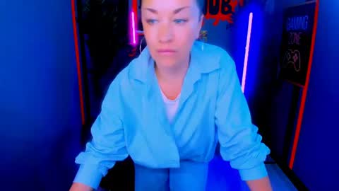 Snapshot of ana_mills chatting on 2, 7, 2026 Ana online show from 2, 7, 2026