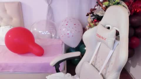 Snapshot of ana_ruuh chatting on 18, 12, 2024 Im anna but you can call me as you want online show from 18, 12, 2024
