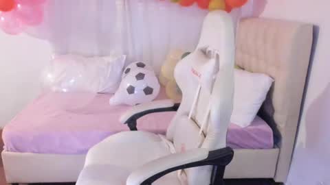 Snapshot of ana_ruuh chatting on 7, 3, 2025 Im anna but you can call me as you want online show from 7, 3, 2025