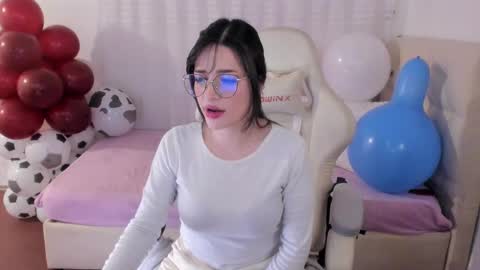 Snapshot of ana_ruuh chatting on 18, 9, 2025 Im anna but you can call me as you want online show from 18, 9, 2025