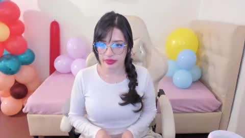 Im anna but you can call me as you want online show from 19, 6, 2026