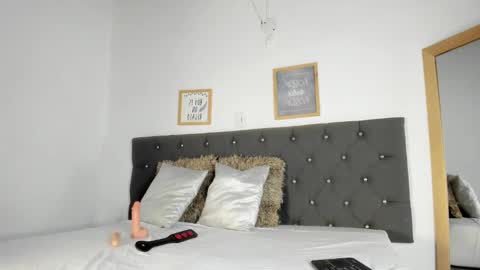 anaa_milf_ online show from 16, 9, 2025