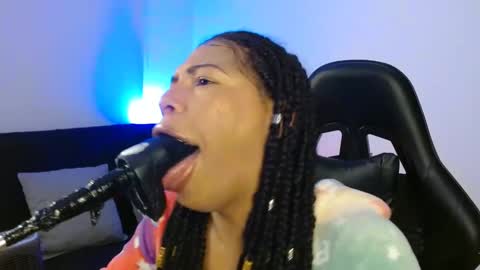 anabel alice gandara  online show from 30, 1, 2025