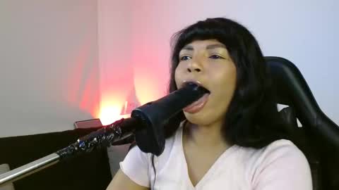 anabel alice gandara  online show from 24, 2, 2025