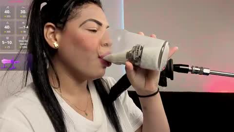 Snapshot of anabel693_ chatting on 8, 5, 2026 Anabel Alice Gandara online show from 8, 5, 2026