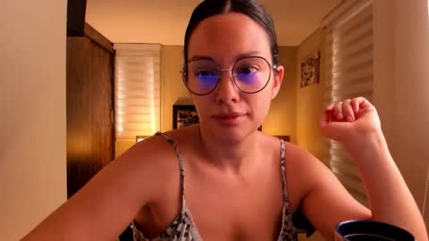 Snapshot of anabel_25 chatting on 20, 12, 2025 Anabel online show from 20, 12, 2025