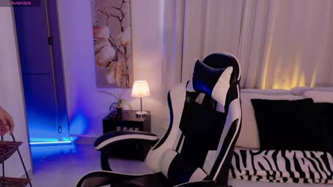 ANABEL WOLF  online show from 6, 6, 2026