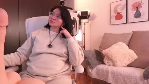 IG Soyanah  online show from 19, 12, 2025