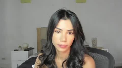 Ana Henao or Annie... Follow me ahenaocb Insta  X online show from 26, 7, 2026