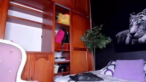 Snapshot of anahi__18 chatting on 1, 5, 2026 Anahi online show from 1, 5, 2026