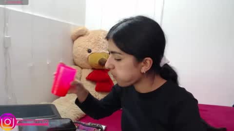 Anahi Browns online show from 14, 10, 2025