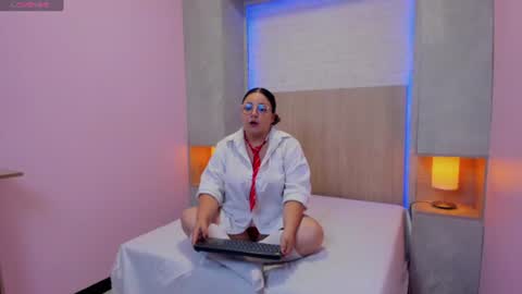   online show from 25, 6, 2026