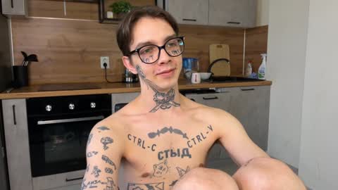 Snapshot of anahori_simon chatting on 2, 12, 2024 simon online show from 2, 12, 2024