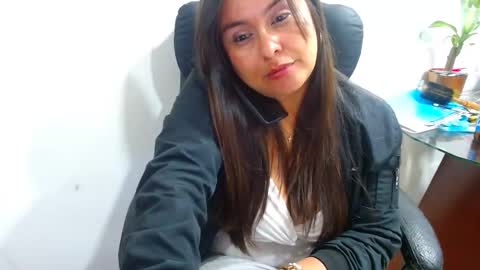 Snapshot of anaids_dam chatting on 25, 12, 2024 anaids online show from 25, 12, 2024