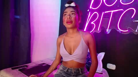 Snapshot of anais__cooper_ chatting on 6, 12, 2024 anais cooper online show from 6, 12, 2024