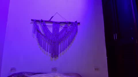 Snapshot of anais__cooper_ chatting on 12, 10, 2025 anais cooper online show from 12, 10, 2025