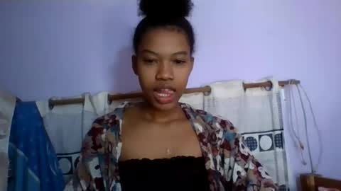 Snapshot of anaissa23 chatting on 28, 6, 2026 anaissa23 online show from 28, 6, 2026