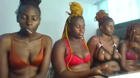 Snapshot of analeia_ chatting on 23, 1, 2025 Analeia online show from 23, 1, 2025