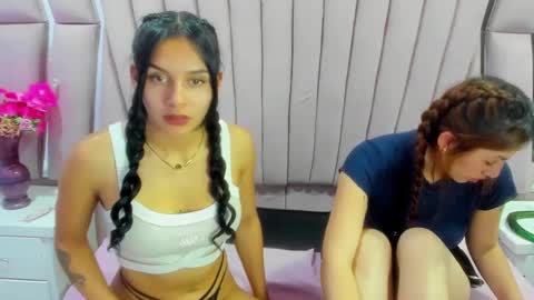 Snapshot of anales_deep_69 chatting on 3, 12, 2024 AbbyAndAntonela online show from 3, 12, 2024
