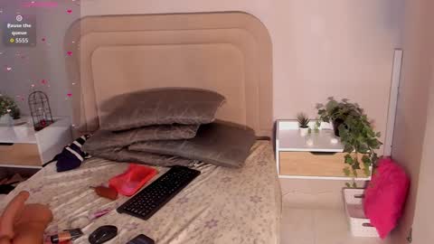 anamonroee online show from 25, 9, 2025