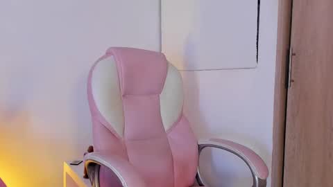 Anastacia online show from 21, 11, 2025