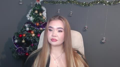 Snapshot of anastacyyellig chatting on 22, 12, 2025 anastacyyellig online show from 22, 12, 2025