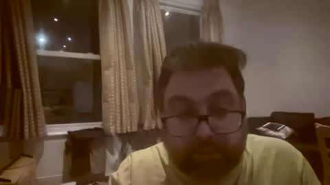 tik toker hot or boring online show from 17, 2, 2025