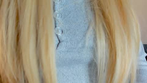 Layla online show from 1, 3, 2026