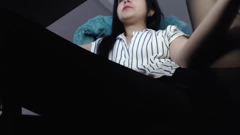   online show from 17, 1, 2025