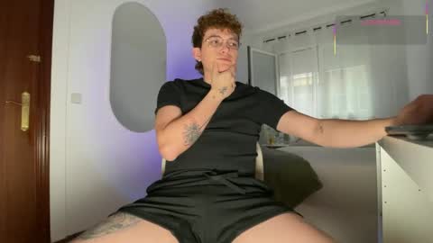 Snapshot of anddres_boss chatting on 17, 5, 2026 Tell Me ANDRESS ----- online show from 17, 5, 2026