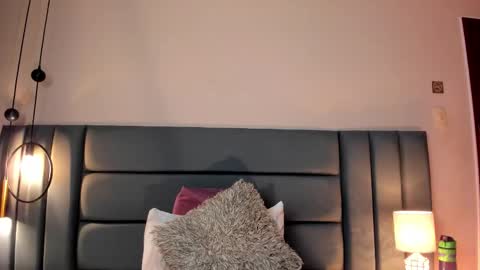 Andra Cyrus online show from 26, 2, 2026