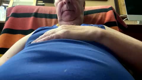Snapshot of andre6045 chatting on 22, 5, 2026 andre6045 online show from 22, 5, 2026