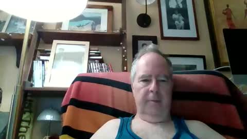 Snapshot of andre6045 chatting on 27, 5, 2026 andre6045 online show from 27, 5, 2026