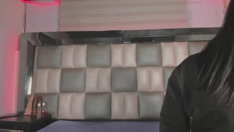 andrea_brunette_ online show from 11, 11, 2025