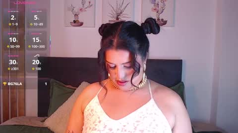 Snapshot of andrea_secret_ chatting on 13, 10, 2025 ANDREA online show from 13, 10, 2025