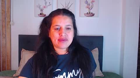 Snapshot of andrea_secret_ chatting on 17, 10, 2025 ANDREA online show from 17, 10, 2025
