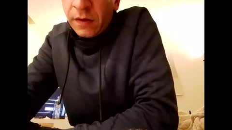 Snapshot of andreai1988 chatting on 17, 4, 2026 andreai1988 online show from 17, 4, 2026